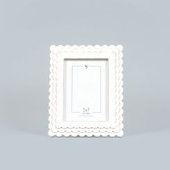Click here to see Adams&Co 11843 11843 8x10x1 wood photo frame (SCALLOP) white (5x7) Scalloped Frames Collection