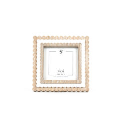 Click here to see Adams&Co 11847 11847 6x6x1 wood photo frame (SCALLOP) natural, white (4x4) 