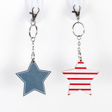 Click here to see Adams&Co 45104 45104 2.5x2.5x.25 rvs wd keychain (STAR) rdwhbl  