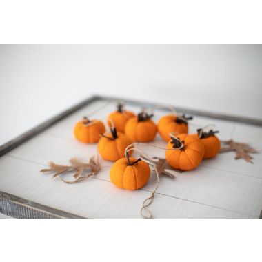 Click here to see Adams&Co 50317 50317 60x4 felt garland (PMPKN) orange, brown