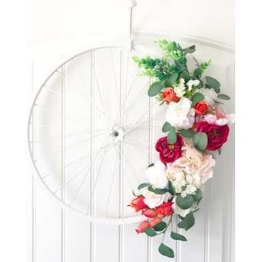 Click here to see Foundations Decor 40105-4 Foundations Decor 40105-4 White Bicycle Wreath 