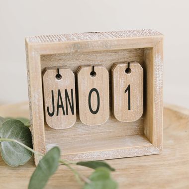 Click here to see Adams&Co 11760 11760 7x6x2 wooden frame set (CALENDAR) brown, black Organization Collection
