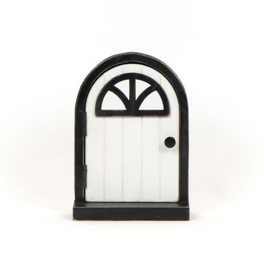 Click here to see Adams&Co 15822 15822 5x7x2 wd frm w/shlf (FAIRY DOOR) wh/bk