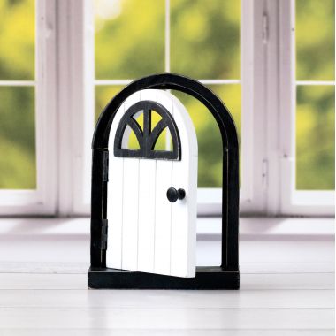 Click here to see Adams&Co 15822 15822 5x7x2 wood frame with shelf (DOOR) white, black Accessories Collection