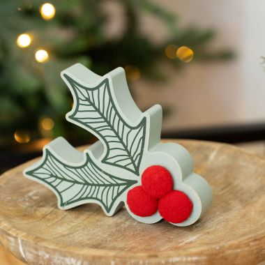 Click here to see Adams&Co 75554 75554 6x5x2 reversible chunky wood shape (HOLLY BERRY) green, red Home For The Holidays Collection