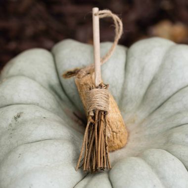 Click here to see Adams&Co 50498 50498 2x6 hanging wooden broom, brown, natural  Adams Family Collection