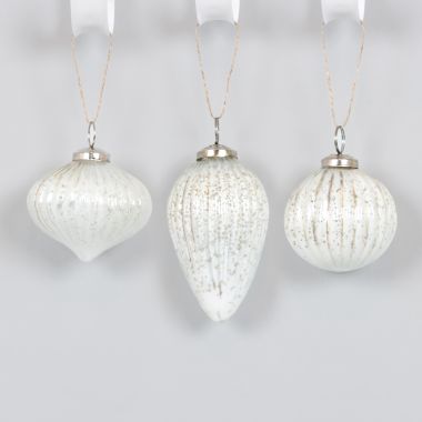 Click here to see Adams&Co 71334 71334 3x3x3 glass ornaments s/3, white  Sundara Collection