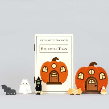 Click here to see Adams 50522 50522 8x12x2.5 storybook s/7 (HALLOWEEN TOWN) multicolor  Woodland Story Book