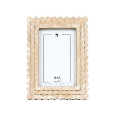 Click here to see Adams&Co 12063 12063 6x8x1 wood scallop photo frame (4x6) natural  Scalloped Collection